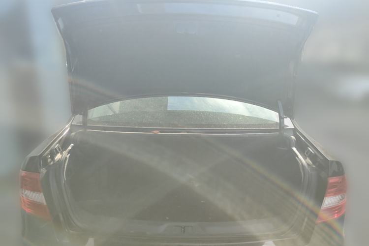 Used Skoda Superb 2013 1.8TSI Automatic Yashi Edition Trunk
