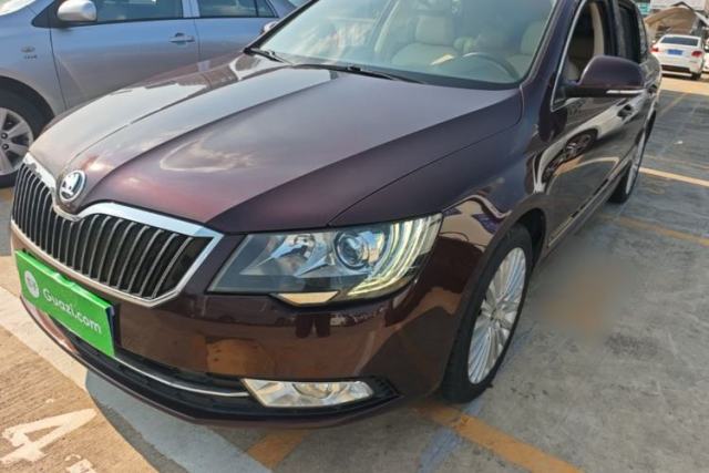 Skoda Superb 2013 1.8TSI Automatic Yashi Edition de segunda mano