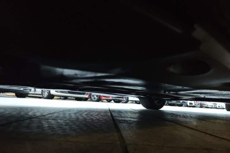 Used Skoda Superb 2013 1.8TSI Automatic MingShi Edition Chassis Front Left