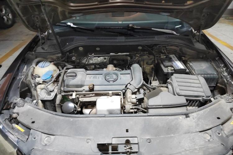 Used Skoda Superb 2013 1.4TSI DSG Sport Edition Engine Bay