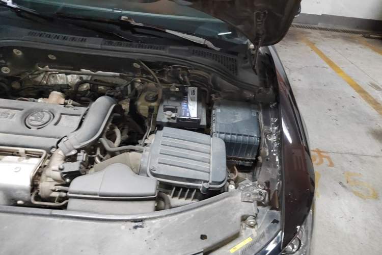 Used Skoda Superb 2013 1.4TSI DSG Sport Edition Engine Bay Left