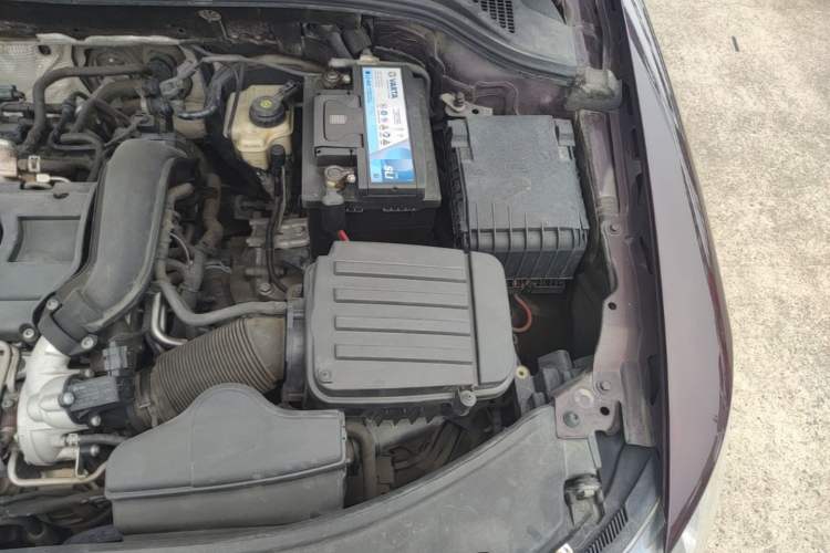 Used Skoda Superb 2013 1.4TSI DSG Sport Edition Engine Bay Left