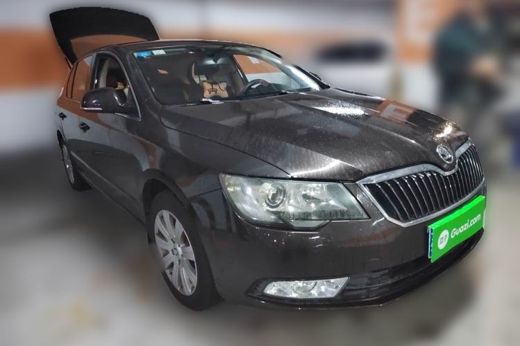 Used Skoda Superb 2013 1.4TSI DSG Sport Edition Front Right 45 Deg