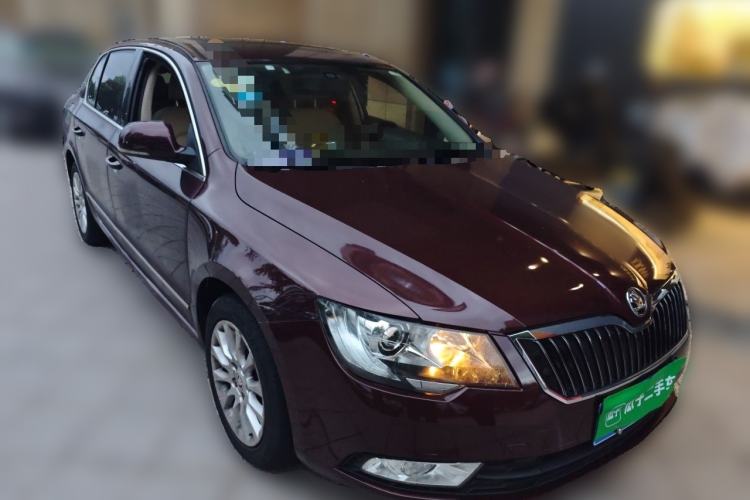 Used Skoda Superb 2013 1.8TSI Automatic MingShi Edition Front Right 45 Deg
