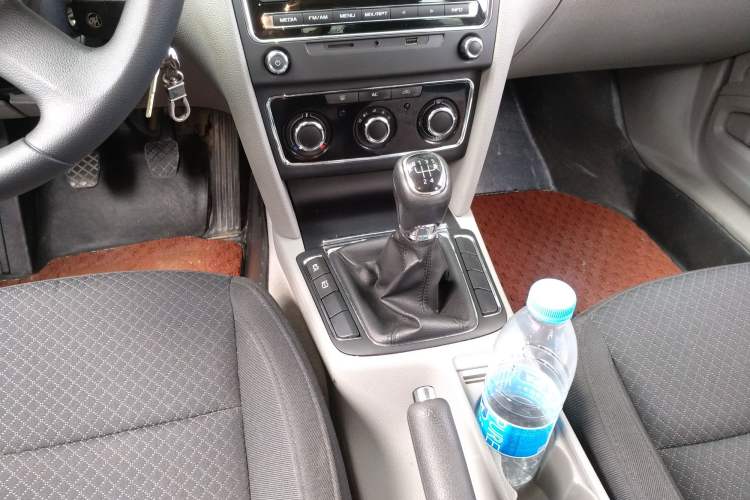 Used Skoda Superb 2013 1.4TSI Manual Shengshi Edition Gear Lever
