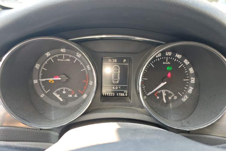 Used Skoda Superb 2013 1.8TSI Automatic MingShi Edition Instrument Cluster