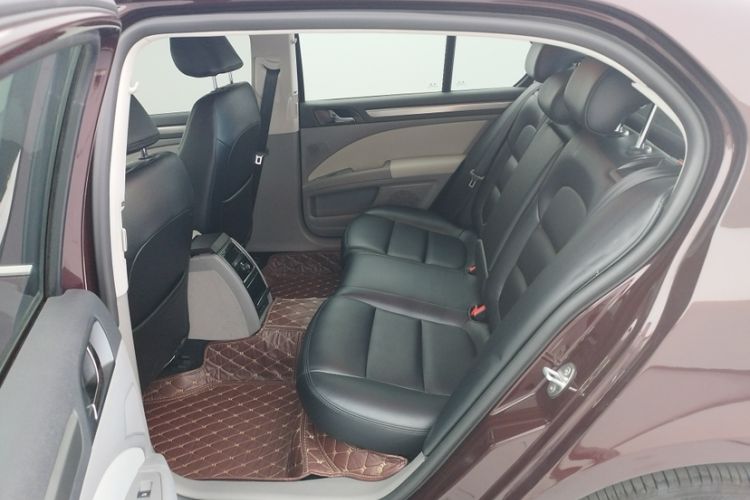 Used Skoda Superb 2013 1.4TSI DSG Sport Edition Interior 3