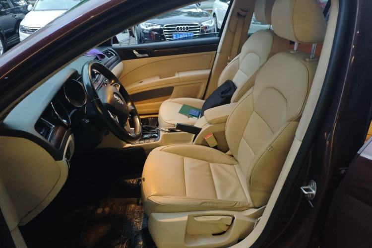 Used Skoda Superb 2013 1.8TSI Automatic MingShi Edition Left Front Seat