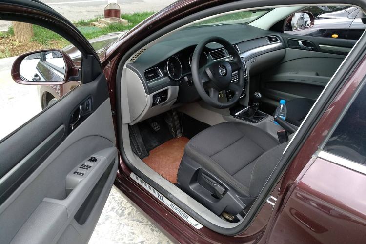 Used Skoda Superb 2013 1.4TSI Manual Shengshi Edition Left Front Seat