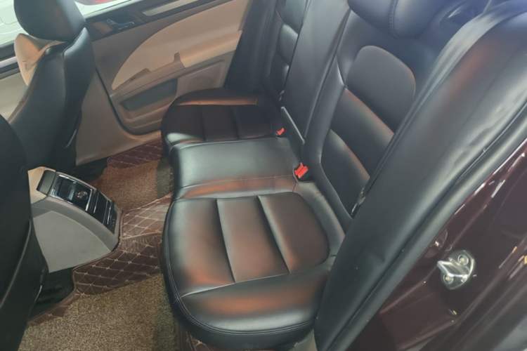 Used Skoda Superb 2013 1.4TSI DSG Sport Edition Left Rear Seat