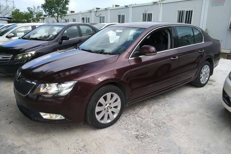 Used Skoda Superb 2013 1.4TSI Manual Shengshi Edition Left Side