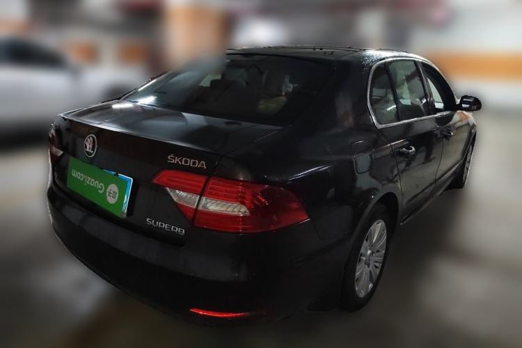 Used Skoda Superb 2013 1.4TSI DSG Sport Edition Rear Right 45 Deg