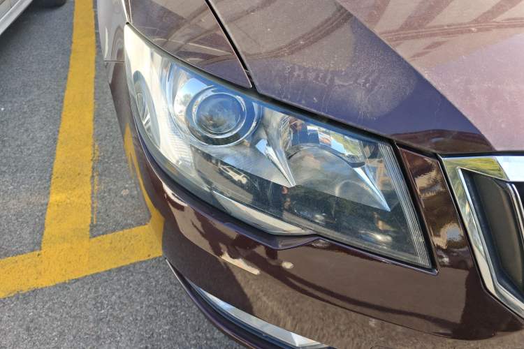 Used Skoda Superb 2013 1.8TSI Automatic MingShi Edition Right Front Headlight