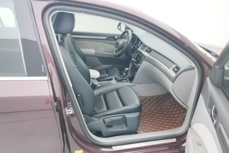 Used Skoda Superb 2013 1.4TSI DSG Sport Edition Right Front Seat