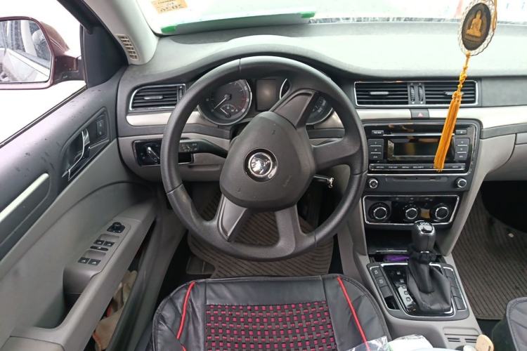 Used Skoda Superb 2013 1.4TSI DSG Sport Edition Steering Wheel