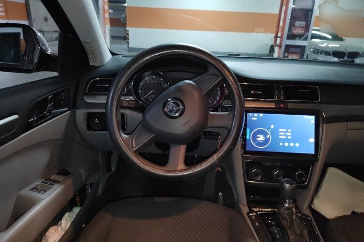 Used Skoda Superb 2013 1.4TSI DSG Sport Edition Steering Wheel