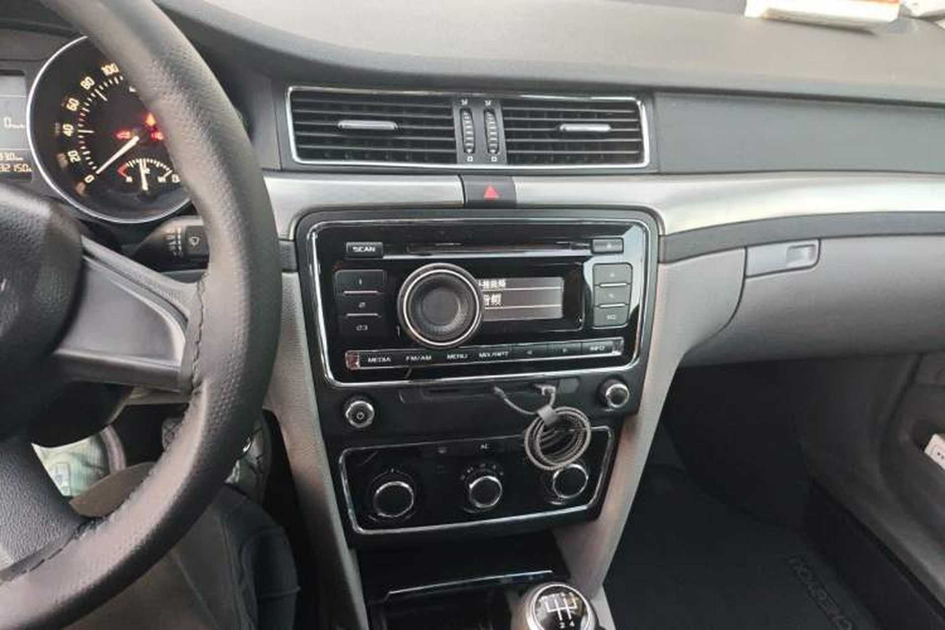 Used Skoda Superb 2013 1.4TSI Manual Shengshi Edition Audio And AC Panel