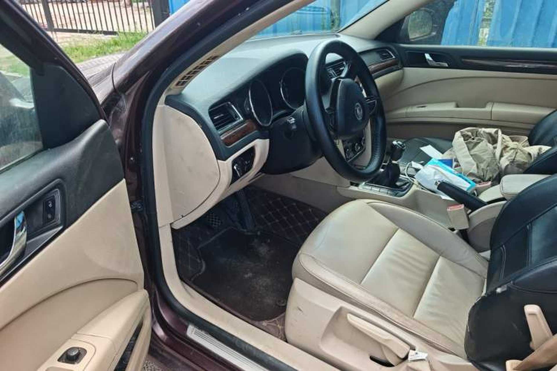Used Skoda Superb 2013 1.8 TSI Manual MingShi Edition Driver Seat