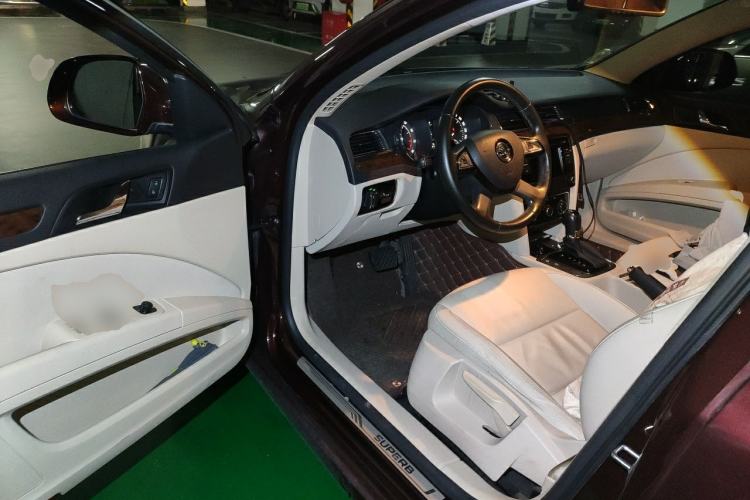 Used Skoda Superb 2013 1.8TSI Automatic MingShi Edition Driver Seat