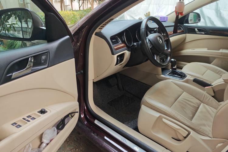 Used Skoda Superb 2013 1.8TSI Automatic MingShi Edition Driver Seat