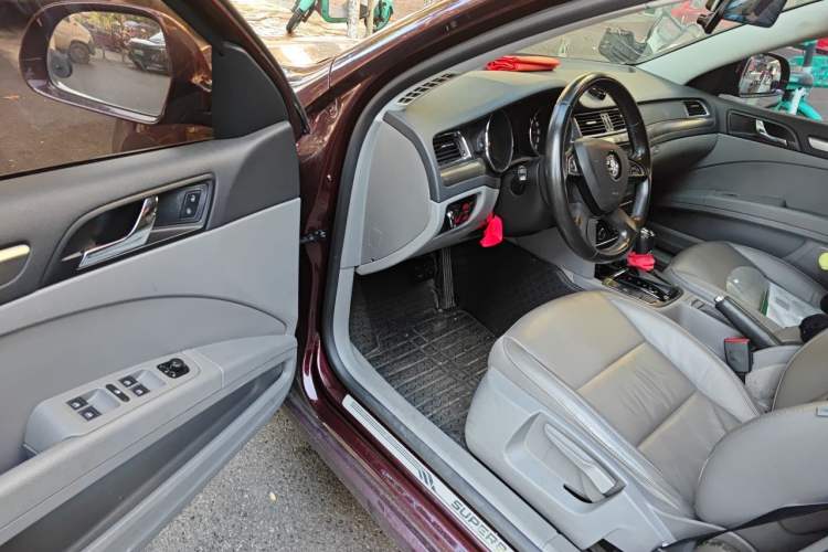 Used Skoda Superb 2013 1.8TSI Automatic MingShi Edition Driver Seat