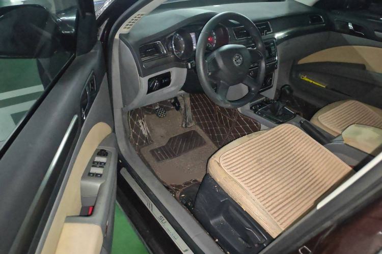 Used Skoda Superb 2013 1.4TSI Manual Shengshi Edition Driver Seat