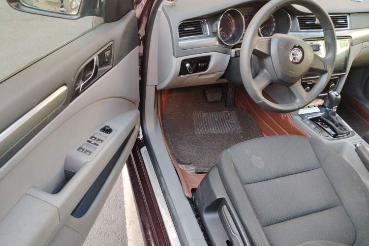 Used Skoda Superb 2013 1.4TSI DSG Sport Edition Driver Seat