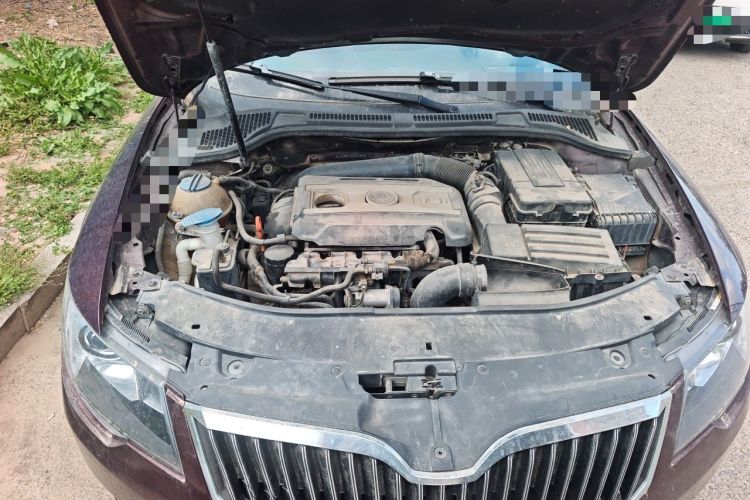 Used Skoda Superb 2013 1.8 TSI Manual MingShi Edition Engine Bay