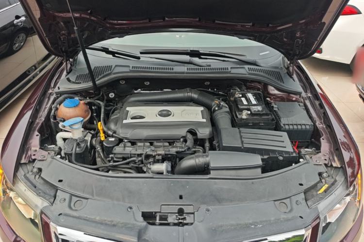 Used Skoda Superb 2013 1.8TSI Automatic Yashi Edition Engine Bay