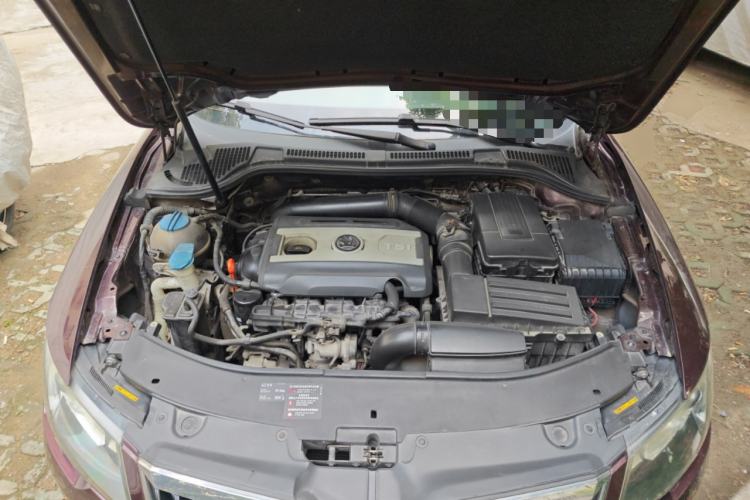 Used Skoda Superb 2013 1.8TSI Automatic MingShi Edition Engine Bay