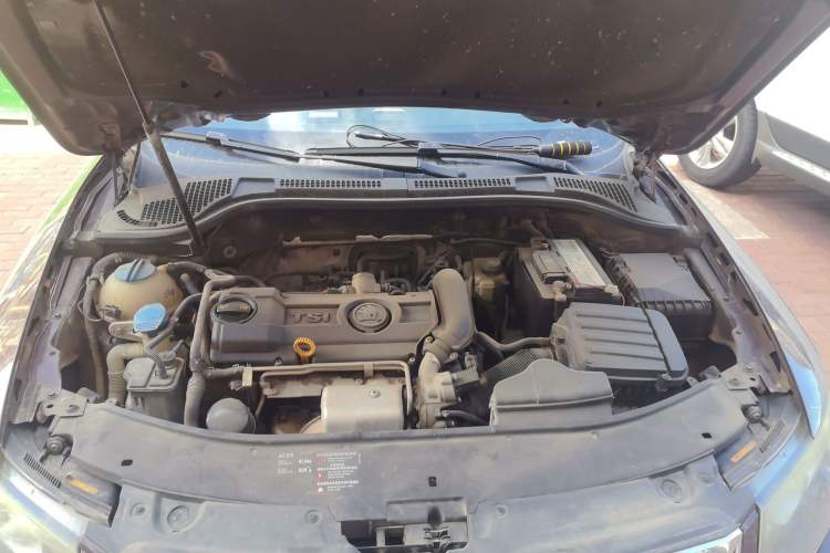 Used Skoda Superb 2013 1.4TSI DSG Sport Edition Engine Bay