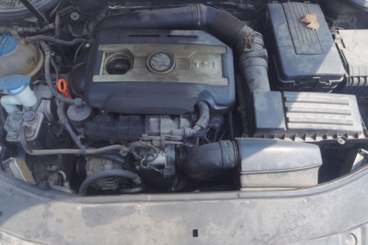 Used Skoda Superb 2013 1.8TSI Automatic Yashi Edition Engine Bay
