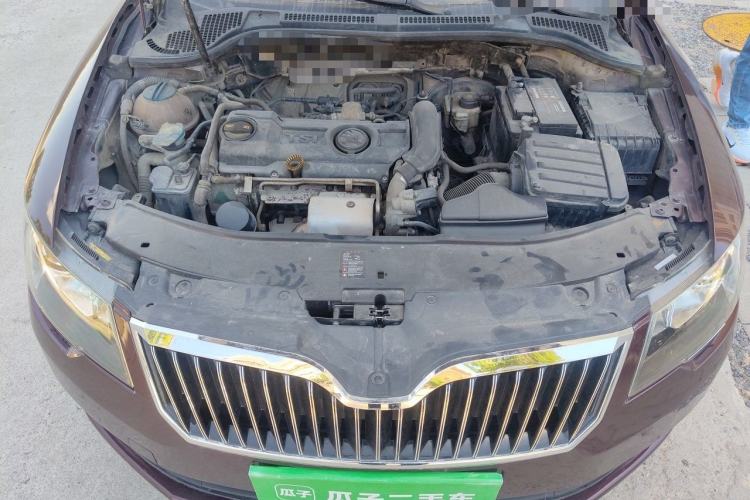 Used Skoda Superb 2013 1.4TSI Manual Shengshi Edition Engine Bay