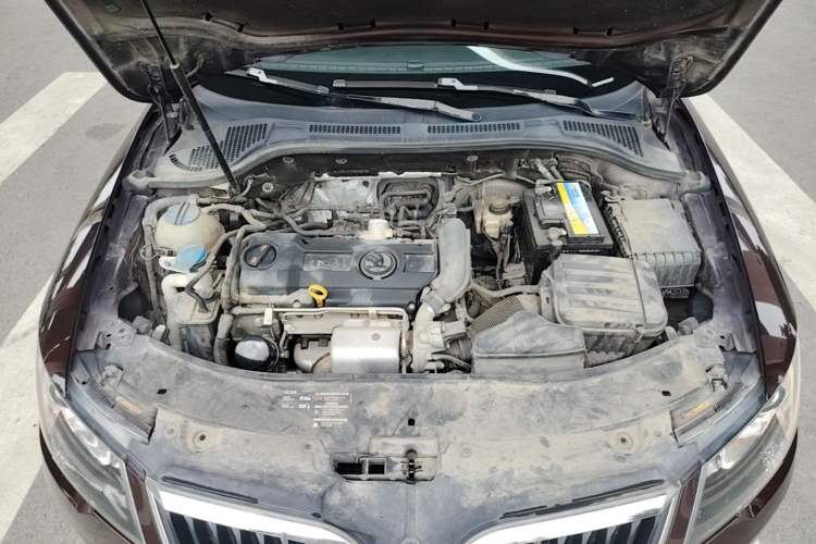 Used Skoda Superb 2013 1.4TSI DSG Sport Edition Engine Bay