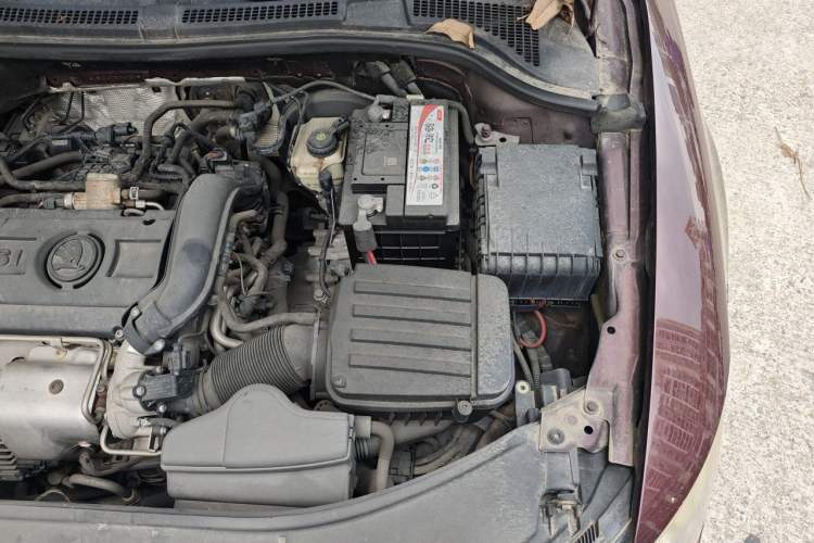 Used Skoda Superb 2013 1.4TSI DSG Sport Edition Engine Bay Left