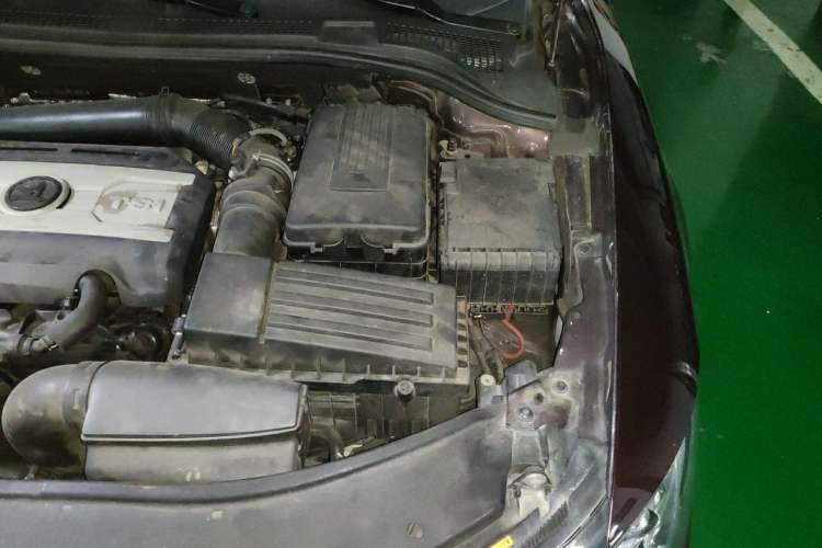 Used Skoda Superb 2013 1.8TSI Automatic MingShi Edition Engine Bay Left