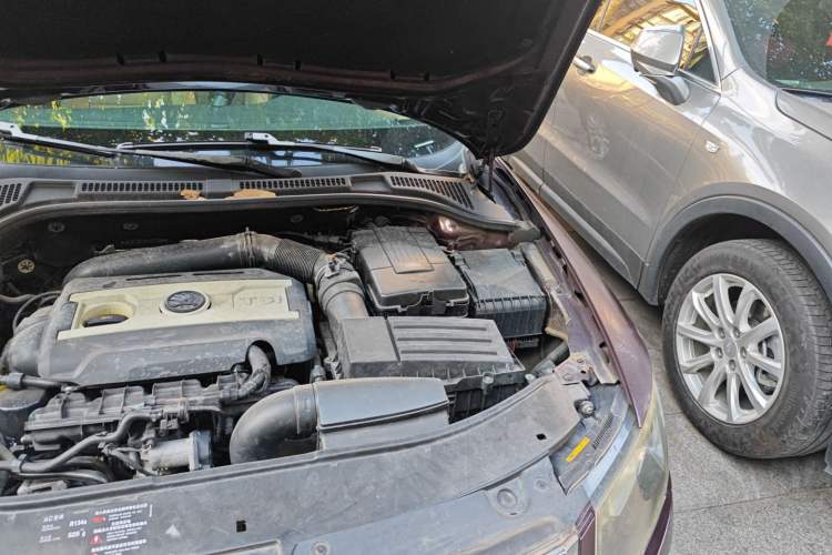 Used Skoda Superb 2013 1.8TSI Automatic MingShi Edition Engine Bay Left