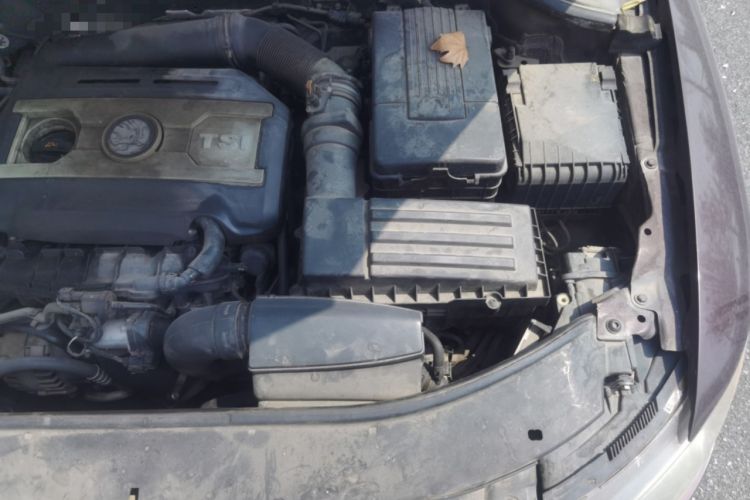 Used Skoda Superb 2013 1.8TSI Automatic Yashi Edition Engine Bay Left