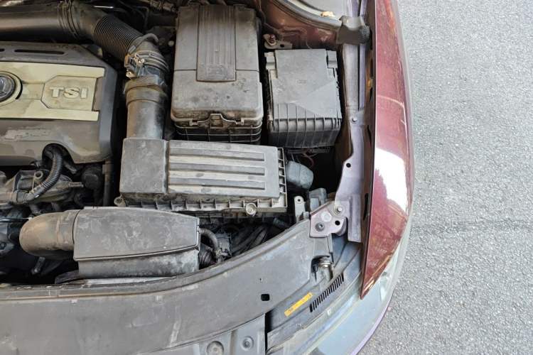 Used Skoda Superb 2013 1.8TSI Automatic MingShi Edition Engine Bay Left