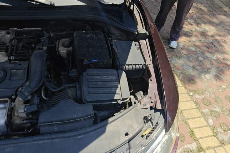 Used Skoda Superb 2013 1.4 TSI DSG Prestige Edition Engine Bay Left