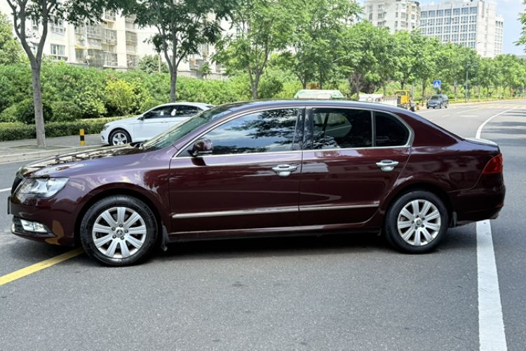 Used Skoda Superb 2013 1.4TSI DSG Sport Edition Exterior 2
