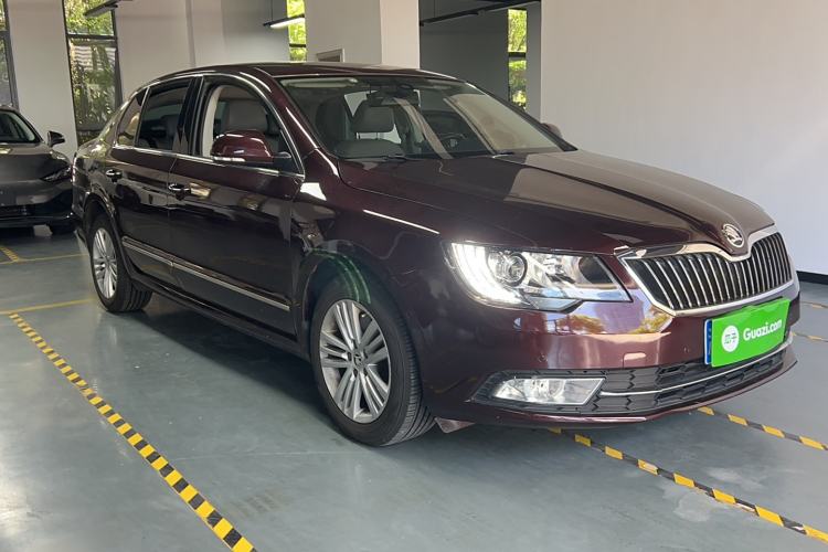 Used Skoda Superb 2013 1.8TSI Automatic Yashi Edition Exterior 4