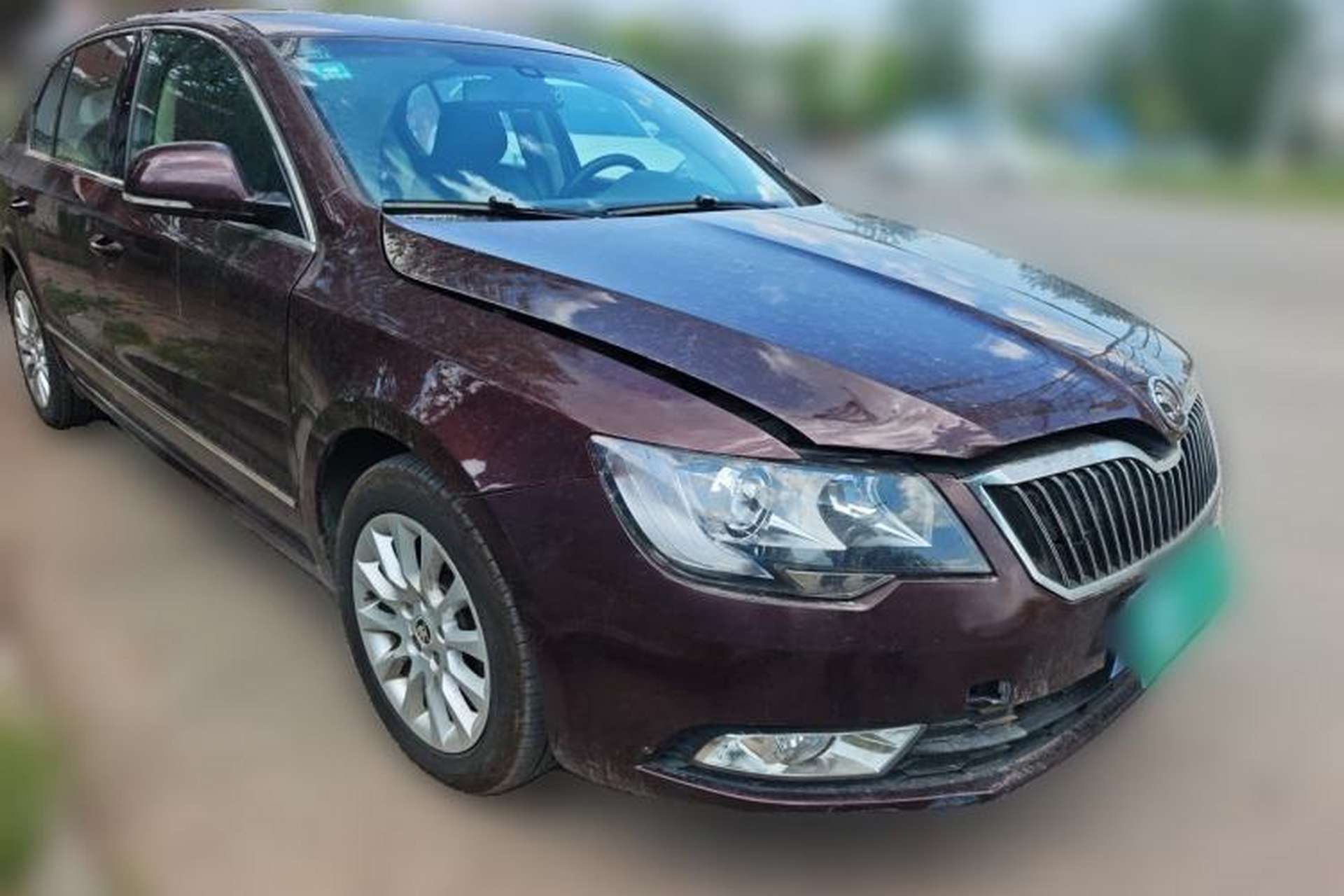 Used Skoda Superb 2013 1.8 TSI Manual MingShi Edition Front Right 45 Deg