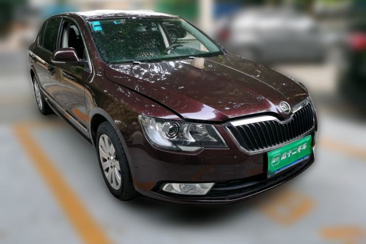 Used Skoda Superb 2013 1.4TSI DSG Sport Edition Front Right 45 Deg