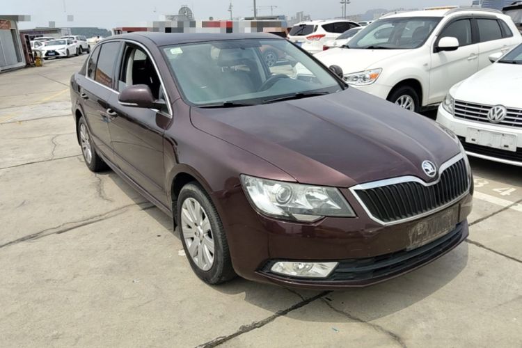 Used Skoda Superb 2013 1.4TSI DSG Sport Edition Front Right 45 Deg