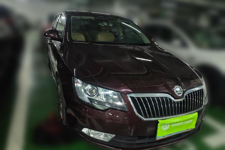 Used Skoda Superb 2013 1.4TSI Manual Shengshi Edition Front Right 45 Deg