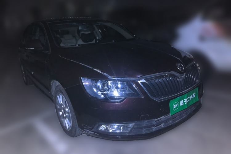 Used Skoda Superb 2013 1.8TSI Automatic MingShi Edition Front Right 45 Deg