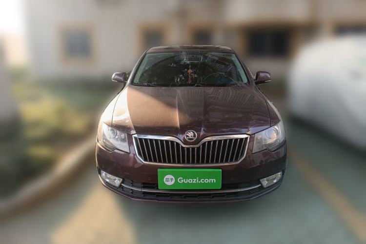 Used Skoda Superb 2013 1.8TSI Automatic Yashi Edition Front