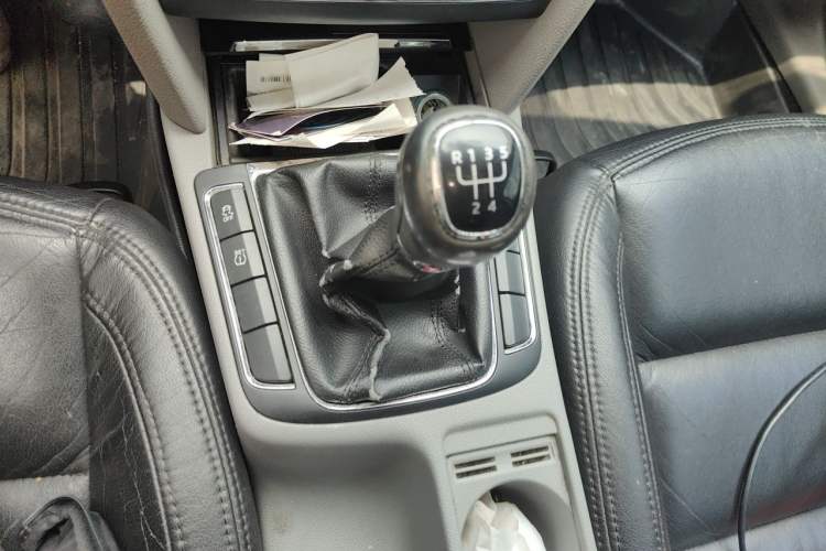 Used Skoda Superb 2013 1.4TSI Manual Shengshi Edition Gear Lever