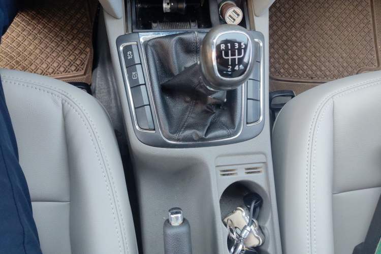 Used Skoda Superb 2013 1.4TSI Manual Shengshi Edition Gear Lever